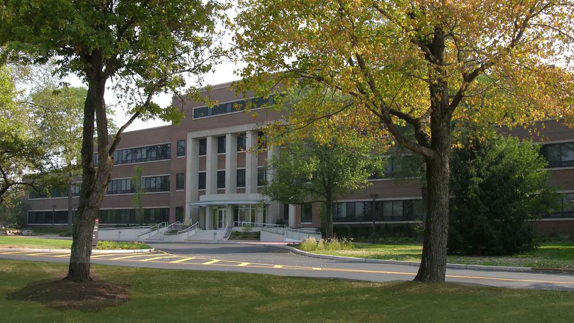 مبنى National Starch في بريدجواتر، نيوجيرسي، الولايات المتحدة (2008).